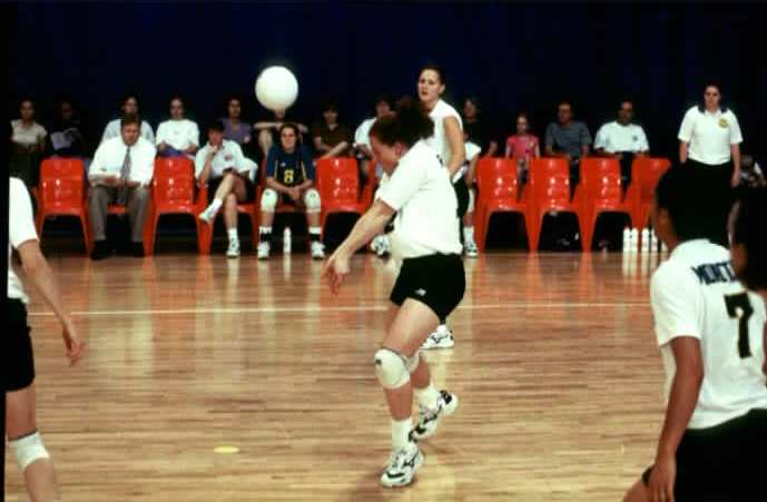 Volleyball action - Photo : NSIC Collection ASC